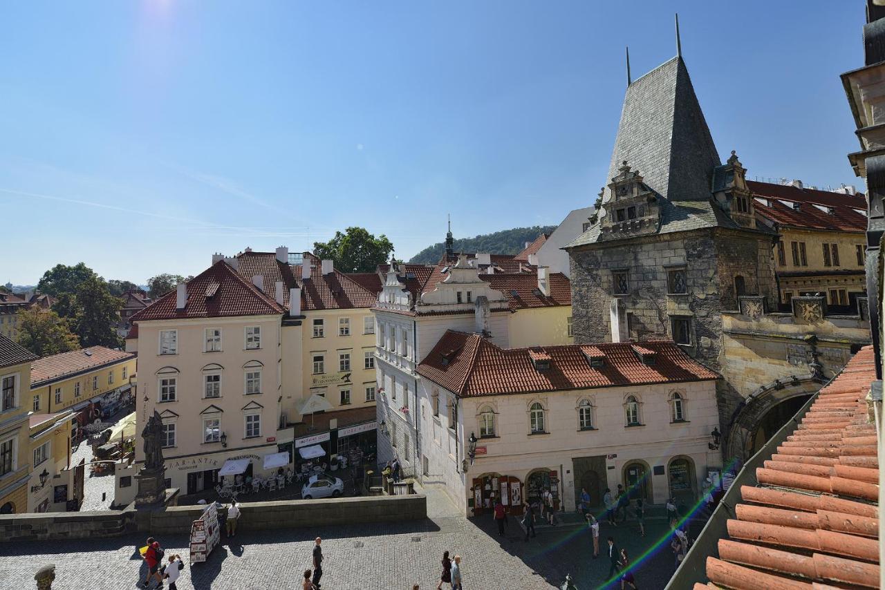 Hotel U 3 Pstrosu Praag Buitenkant foto